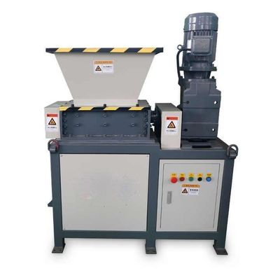 60-80rpm ماشین خرد کردن لاستیک کامیون زباله دو محور ماشین خرد کردن لاستیک بازیافت