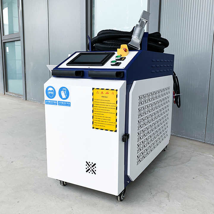 ماشین تمیز کردن لیزری فیبر مداوم 1KW 1.5KW 2000 وات لیزر تمیز کننده ضد زنگ